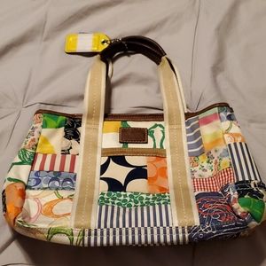 All About That Color Coach Purse💕